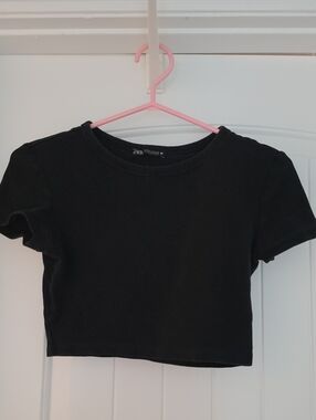 Zara Black Cropped Crewneck Tee - Size Small